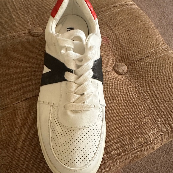 MIA Italia Low Top Sneaker - Picture 3 of 4
